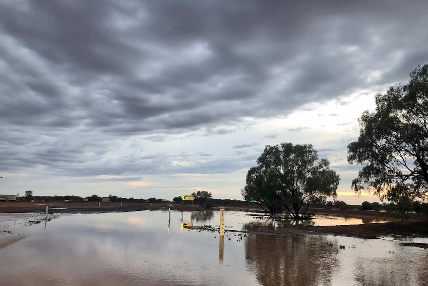 Floodwaters north of Thargomindah.