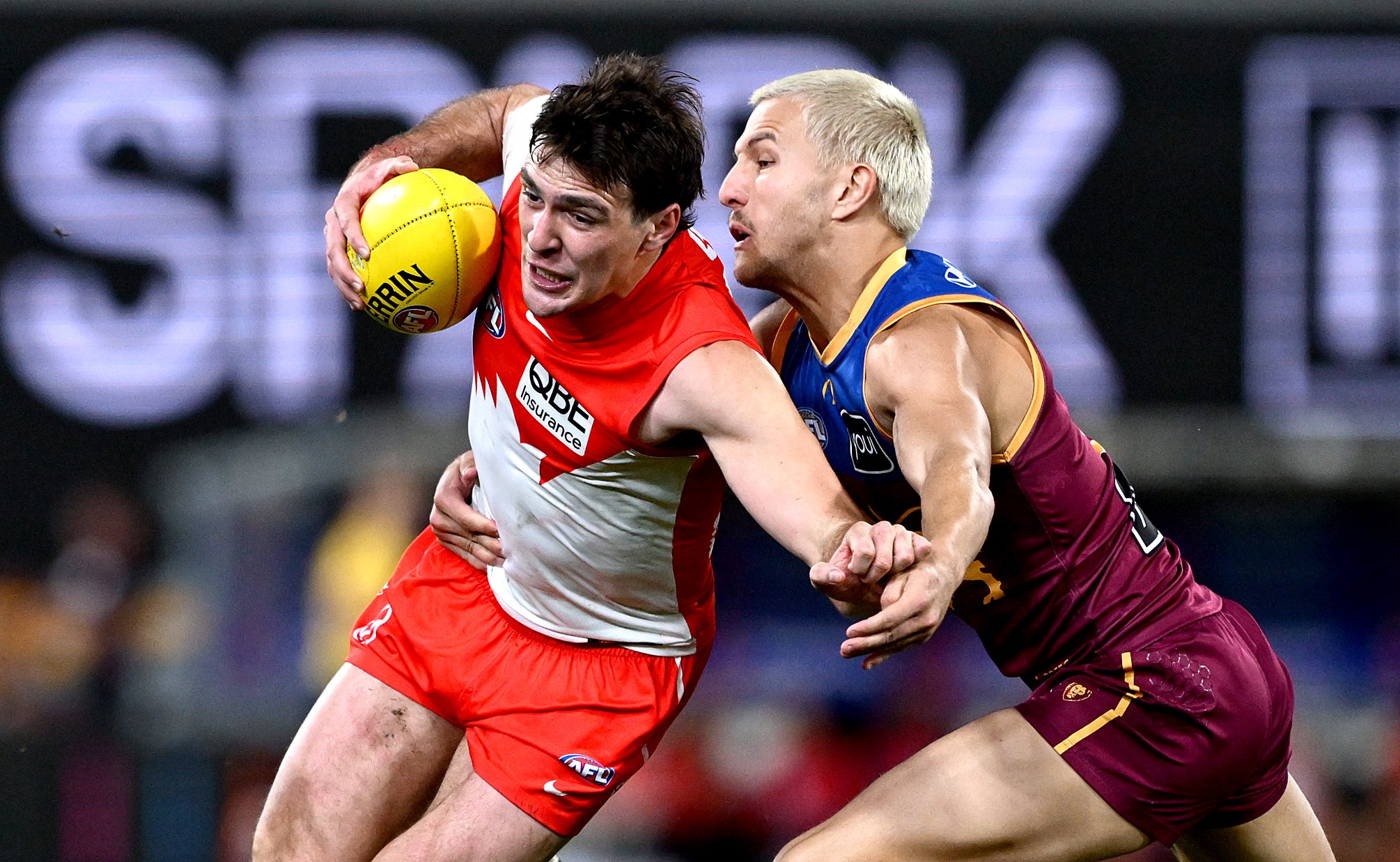 Live: Understrength Swans face defending champ Lions for right to host prelim