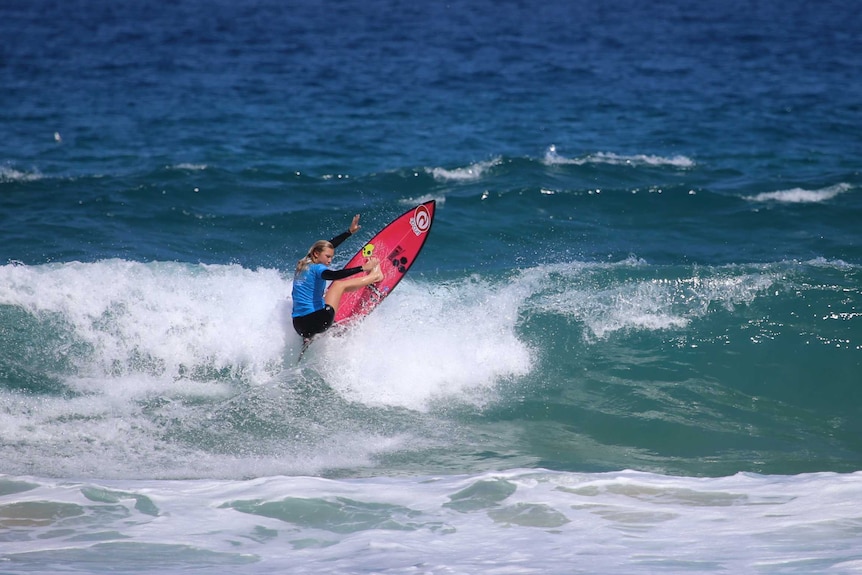 Alyssa Spencer competing in the World Junior Surfing Titles in Kiama