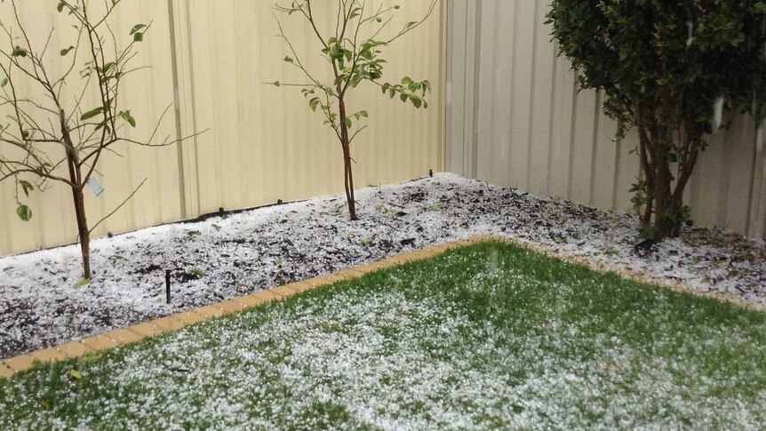Hailstorm hits Perth