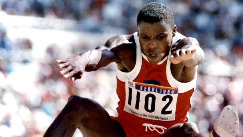 American Carl Lewis