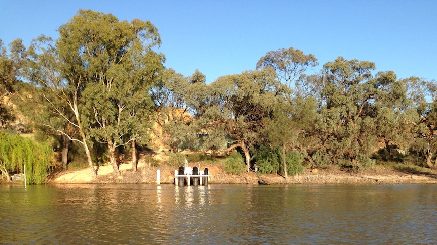 An irrigation pump on the River Murray in Renmark