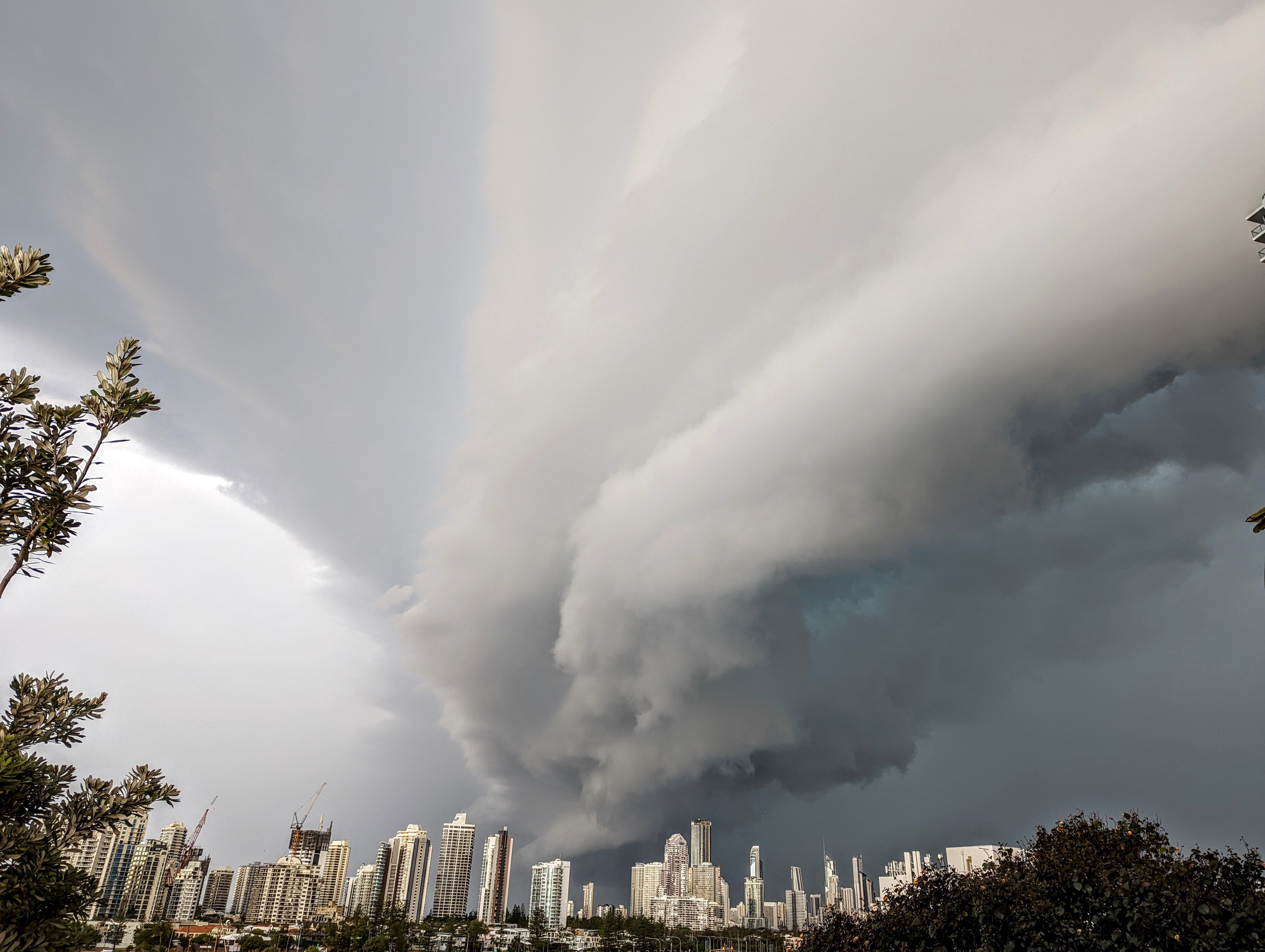 BOM Issues Storm Warnings For Gold Coast, Brisbane, Ipswich And Other ...