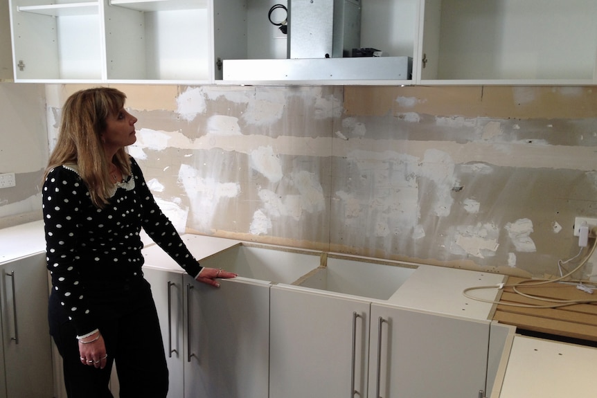 Rhonda of East Doncaster in Melbourne's east says she has been told she is now "on her own" with her kitchen renovation.