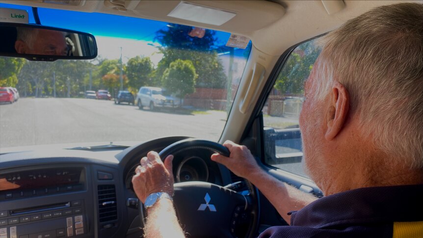 Le test d’aptitude à conduire en ligne vise à aider les médecins généralistes à décider si les conducteurs seniors doivent conserver leur permis