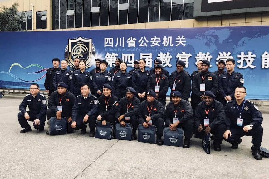 PNG police officers being trained by China.