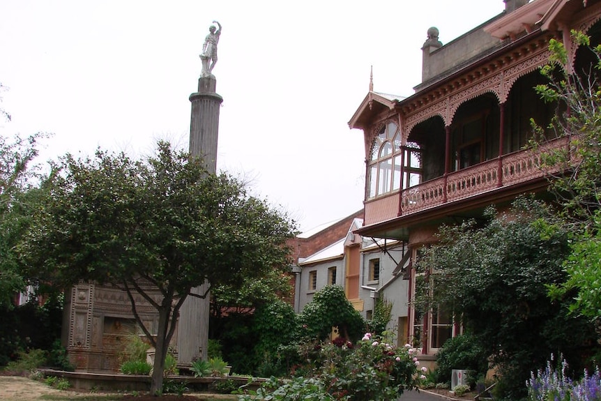 The back garden of Bendigo's Fortuna mansion.