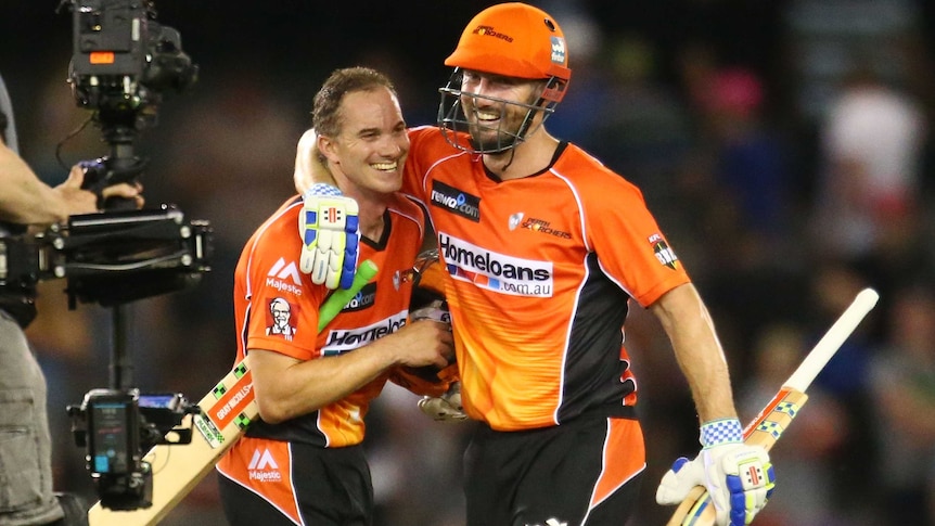 Shaun Marsh and Michael Klinger celebrate 10 wicket win over Renegades
