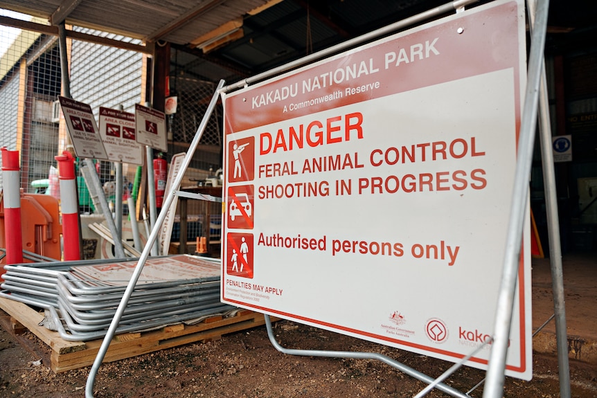 Kakadu feral signs