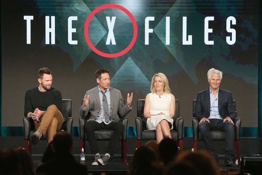 A panel of the cast members of the X-Files