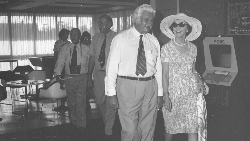 Governor General John Kerr visits the Arnhem Club during a trip to Gove.