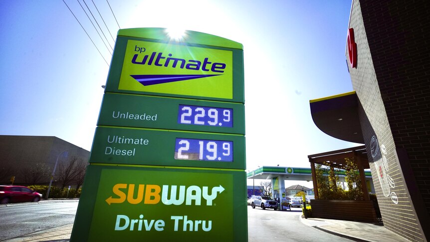 In ganz Adelaide steigen die Benzinpreise in die Höhe – aber es ist einer der günstigsten Orte zum Tanken