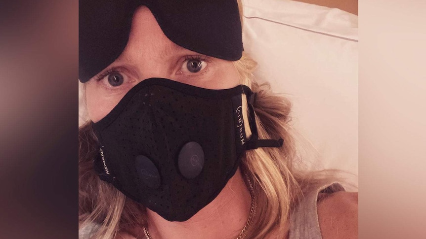 Gwyneth Paltrow, who starred in the pandemic film Contagion, dons a mask to reduce the risk of infection.