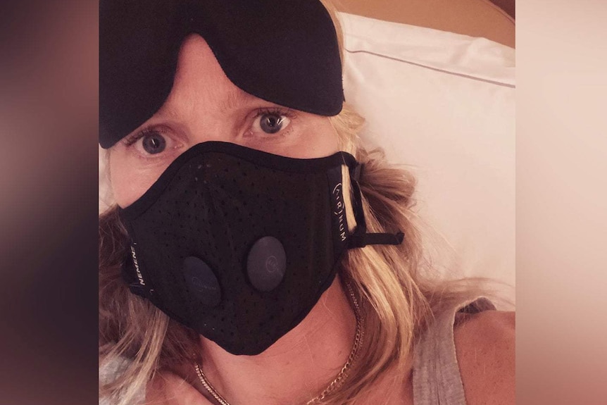 Gwyneth Paltrow, who starred in the pandemic film Contagion, dons a mask to reduce the risk of infection.