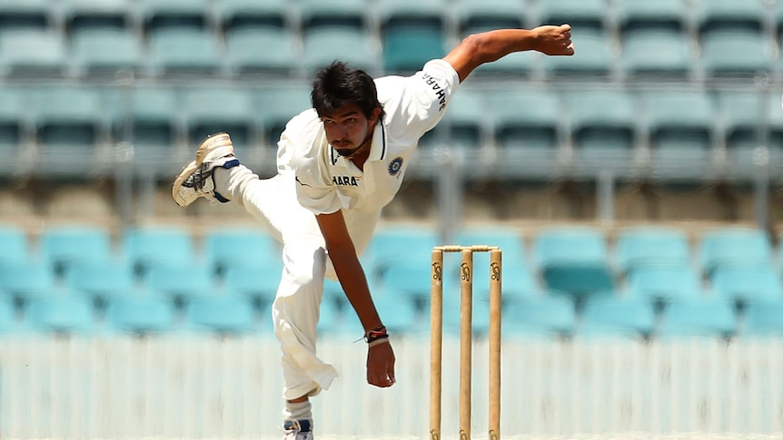 Ishant Sharma bowling in Aust tour match