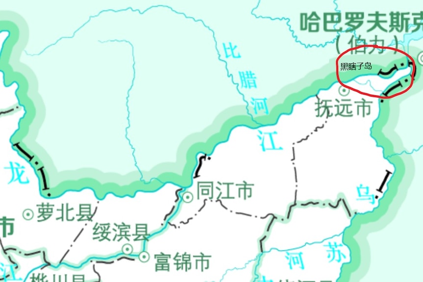 绿色背景，黑色线划分边界的黑龙江地图。