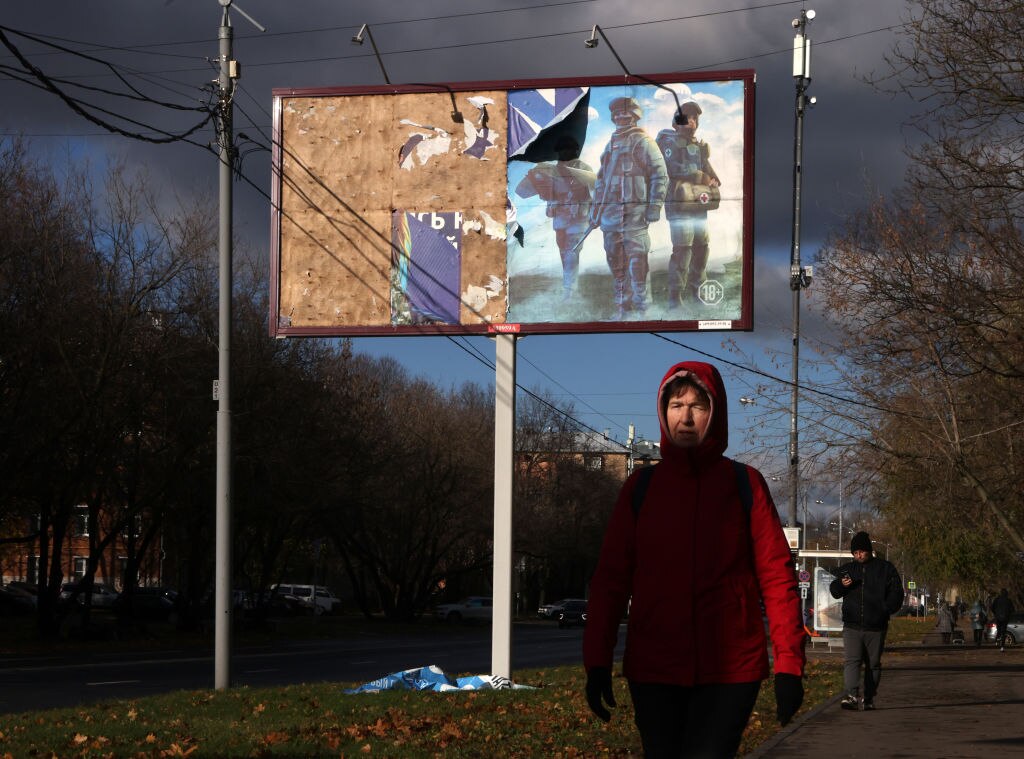 Moscow military recruitment billboard