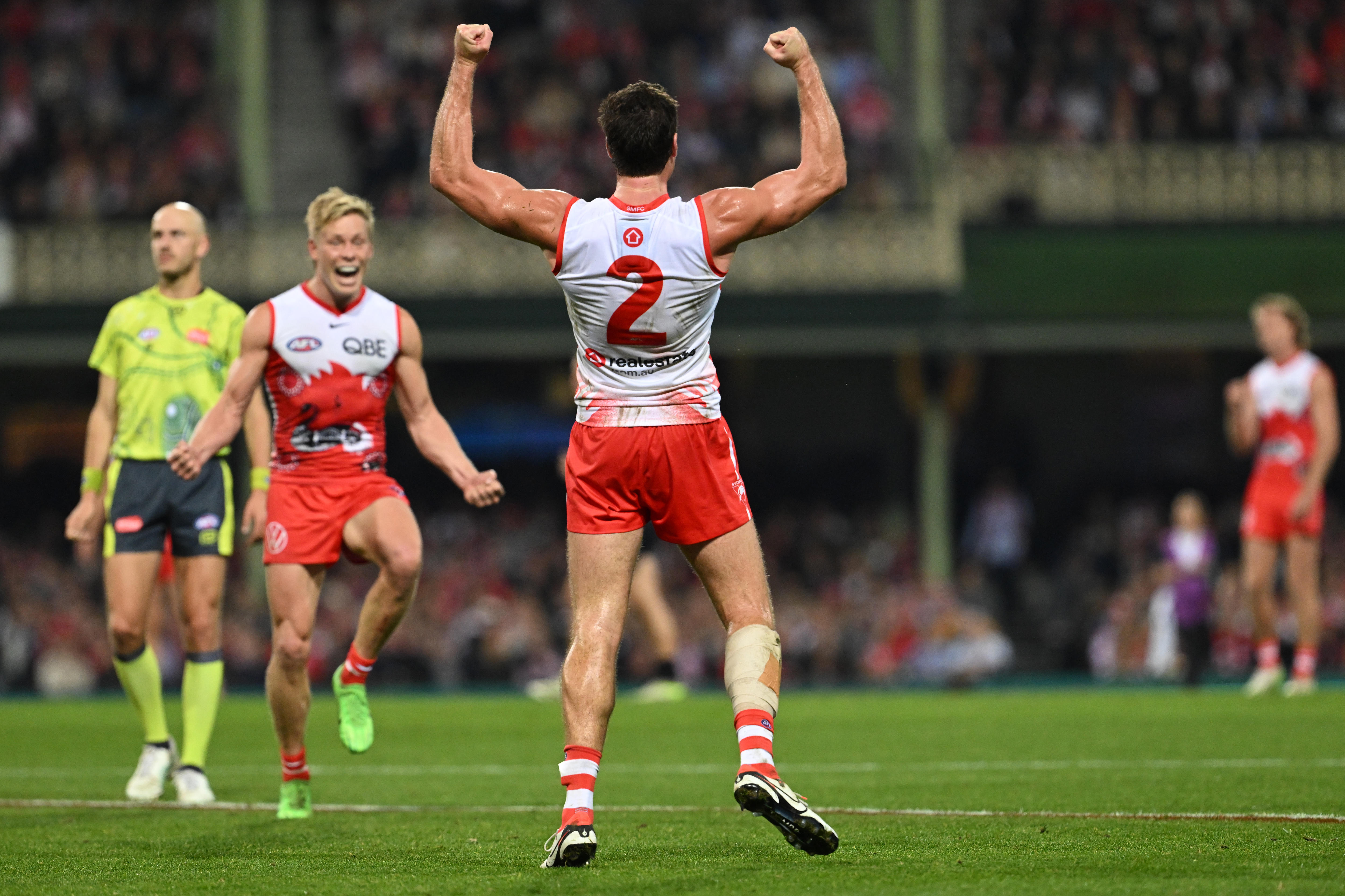 AFL第11ラウンド ウェスタン・ブルドッグス対シドニー・スワンズのライブアップデート – ドックランズ・スタジアムのブログ、スコア、統計