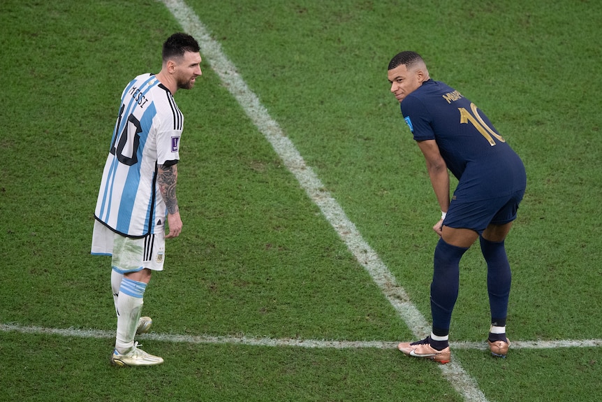 Messi y Mbappé se quedan a mitad de camino