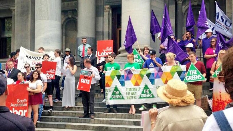 Adelaide rally against changing Medicare