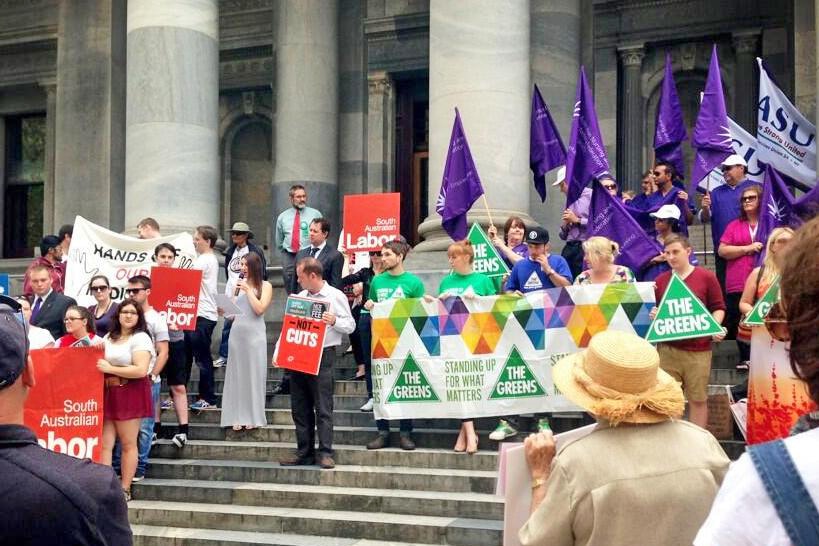 Adelaide rally against changing Medicare