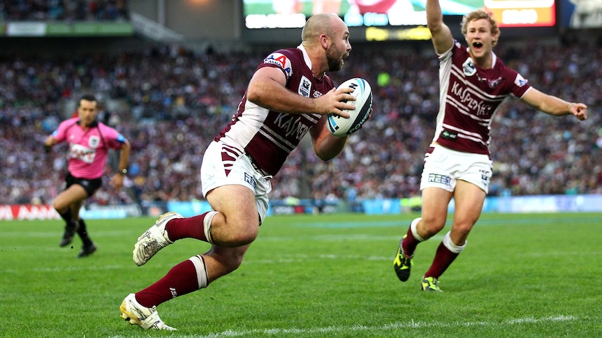 Glenn Stewart about to score a try in NRL GF