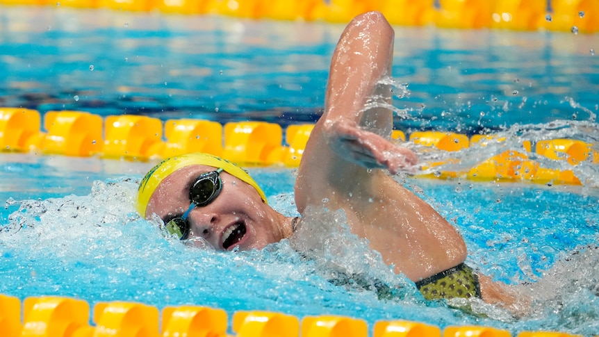 An Australian female swimmer in a 400m freestyle heat at the Tokyo Olympics.