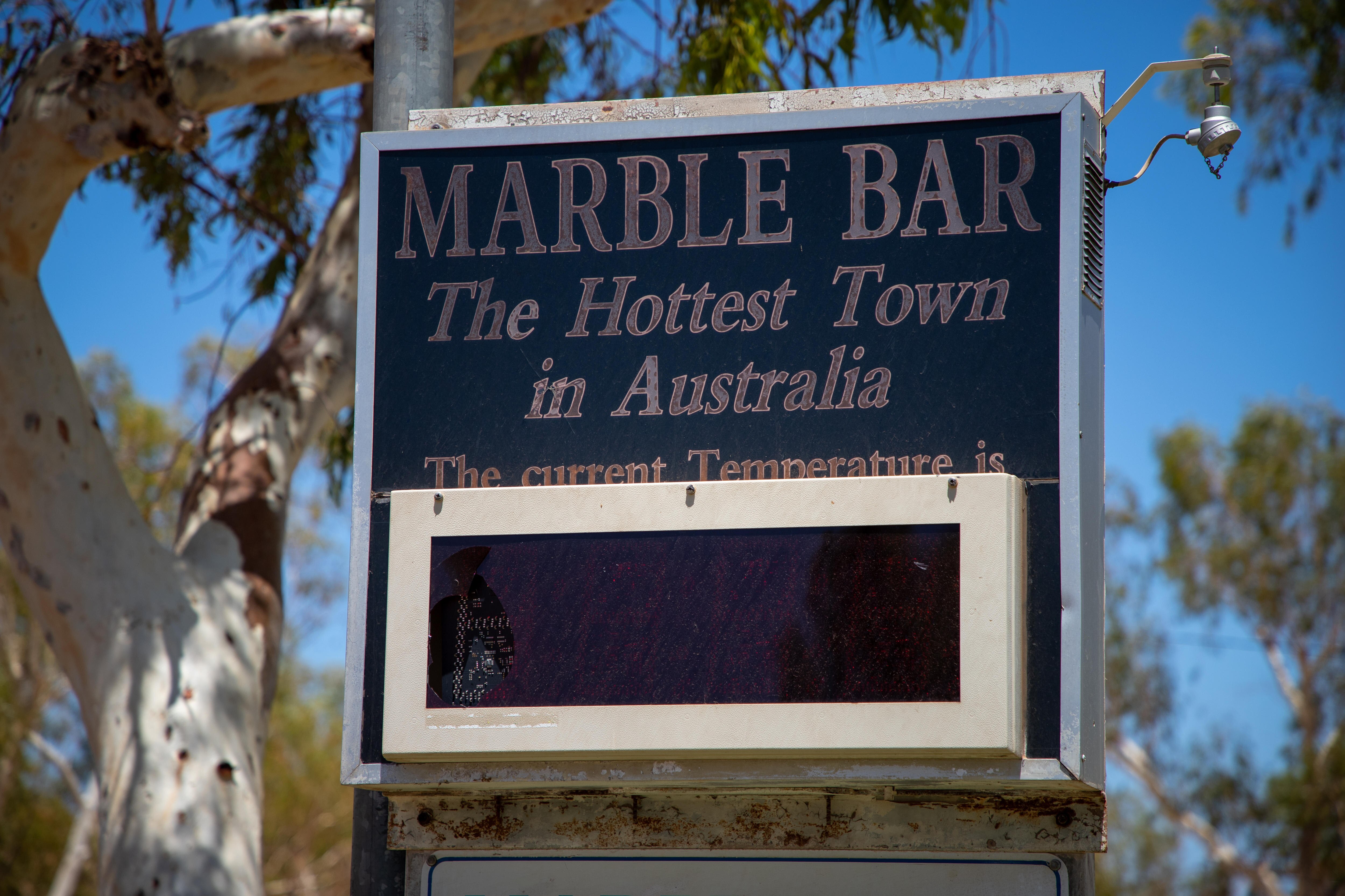 So how do these hardy Marble Bar locals survive the hottest time in the
