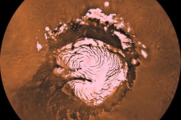 Mars' north pole taken by Viking Orbitor Mission in 1998