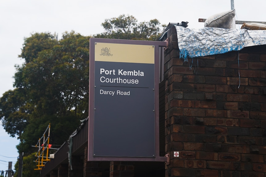 Sign for Port Kembla Court