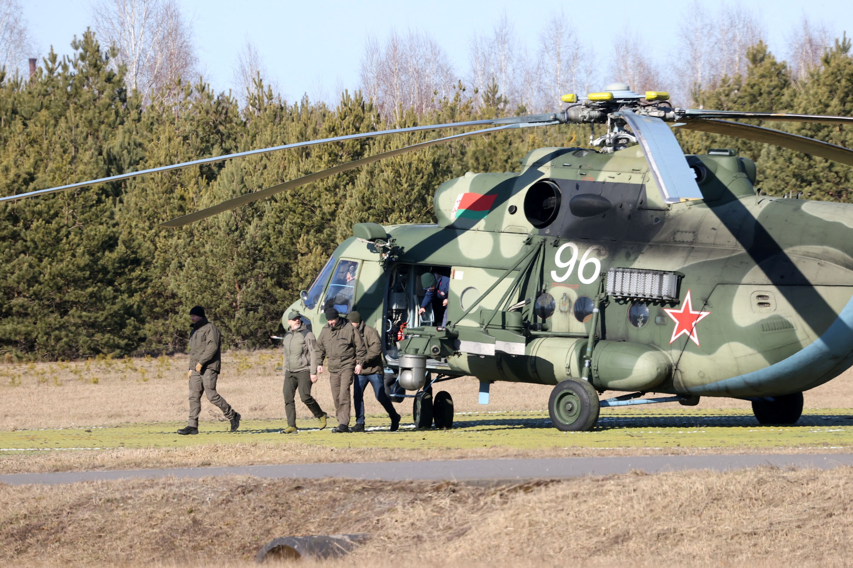 Ukraine And Russia Finish The First Round Of Peace Talks At Belarusian ...