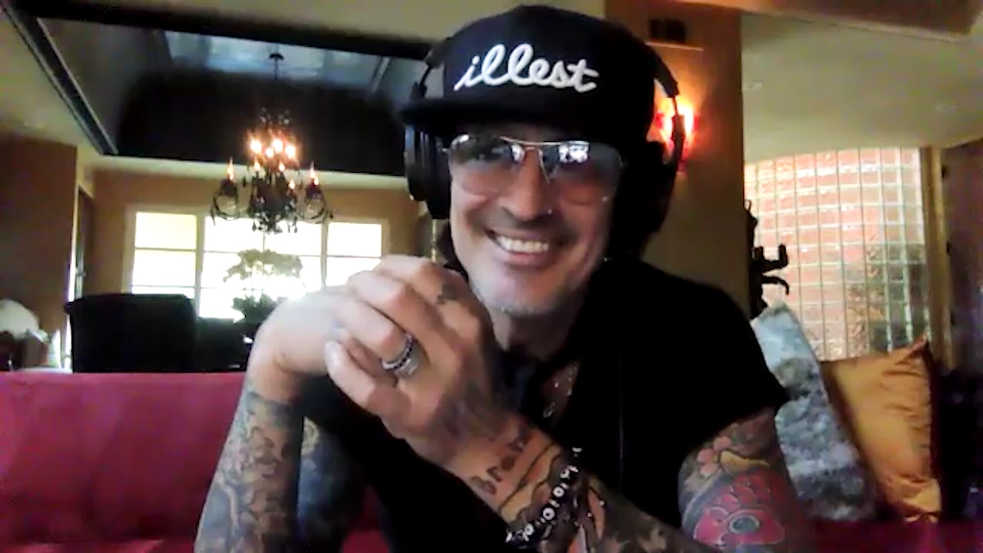 Tommy Lee guest programs rage - ABC Rage