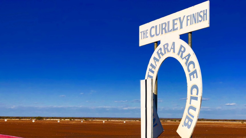 The Meekatharra Race Club finishing post on a clear day.