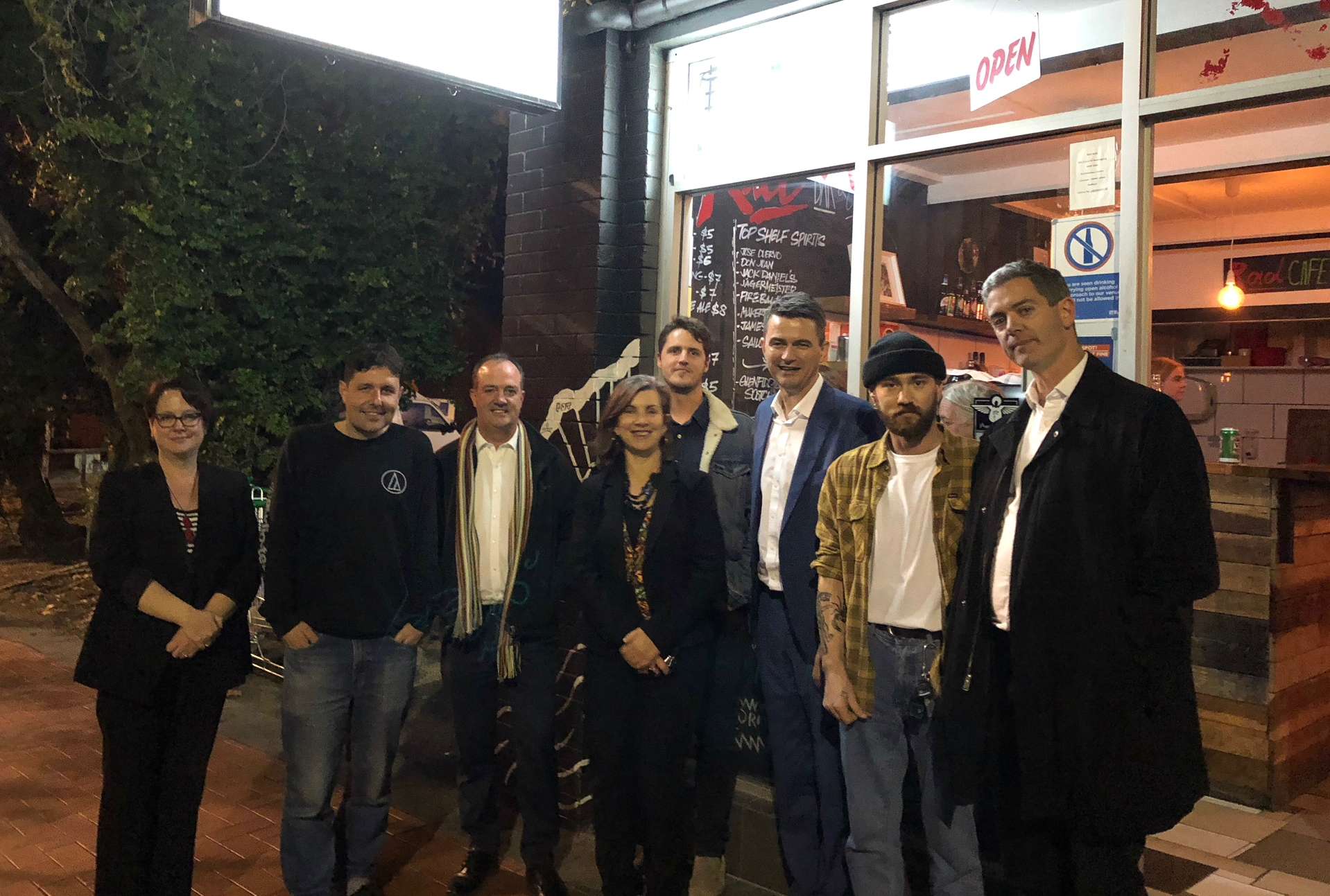 Smallbar revolution breathes new life into NSW cities as assault rates