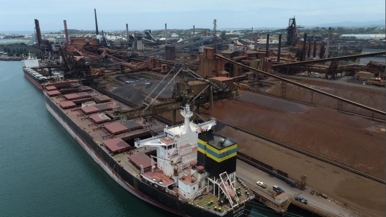 Le plus grand sidérurgiste australien Bluescope renforce sa capacité d’importation de charbon à Port Kembla