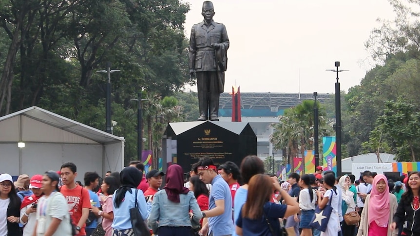 Masyarakat Indonesia antusias menonton Asian Games 2018 di Jakarta.