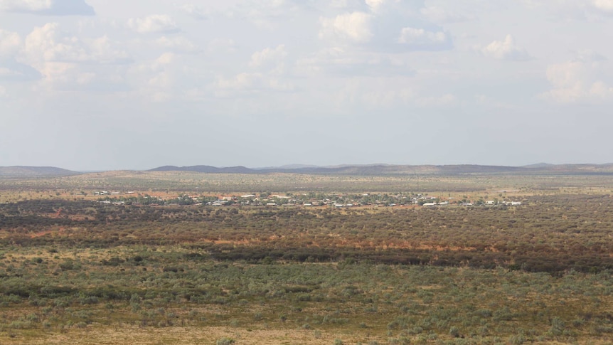 Mountains overlooking the small community of Yuendumu.