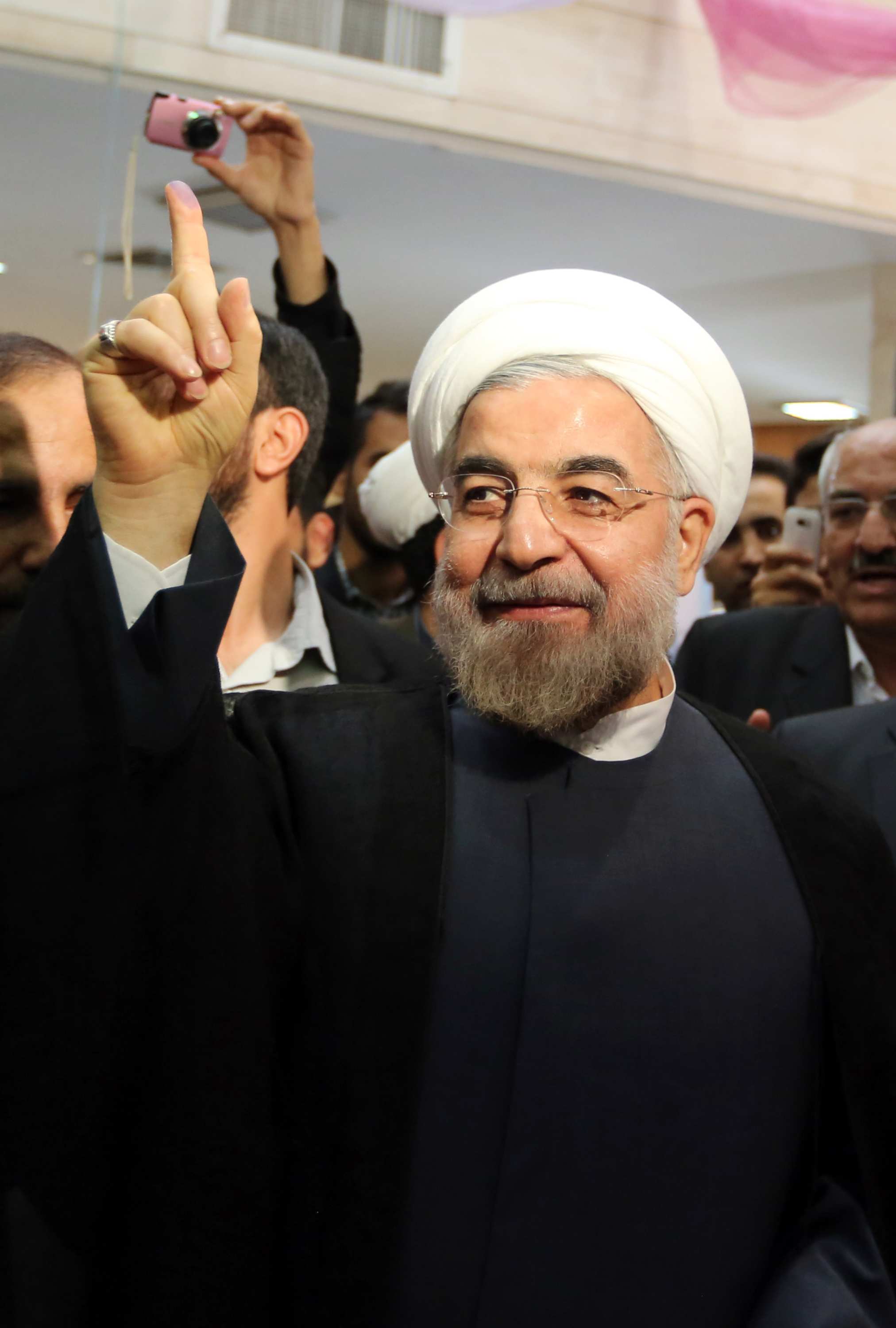 Глава мусульманского государства. Министр обороны саудовской аравии. Переговоры с мусульманами. Президент ирана. Иброҳим раисий.