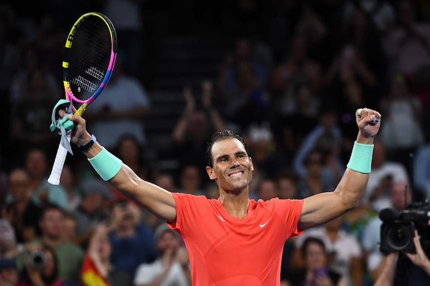 Standing ovation as Rafael Nadal destroys fellow slam champion on ...