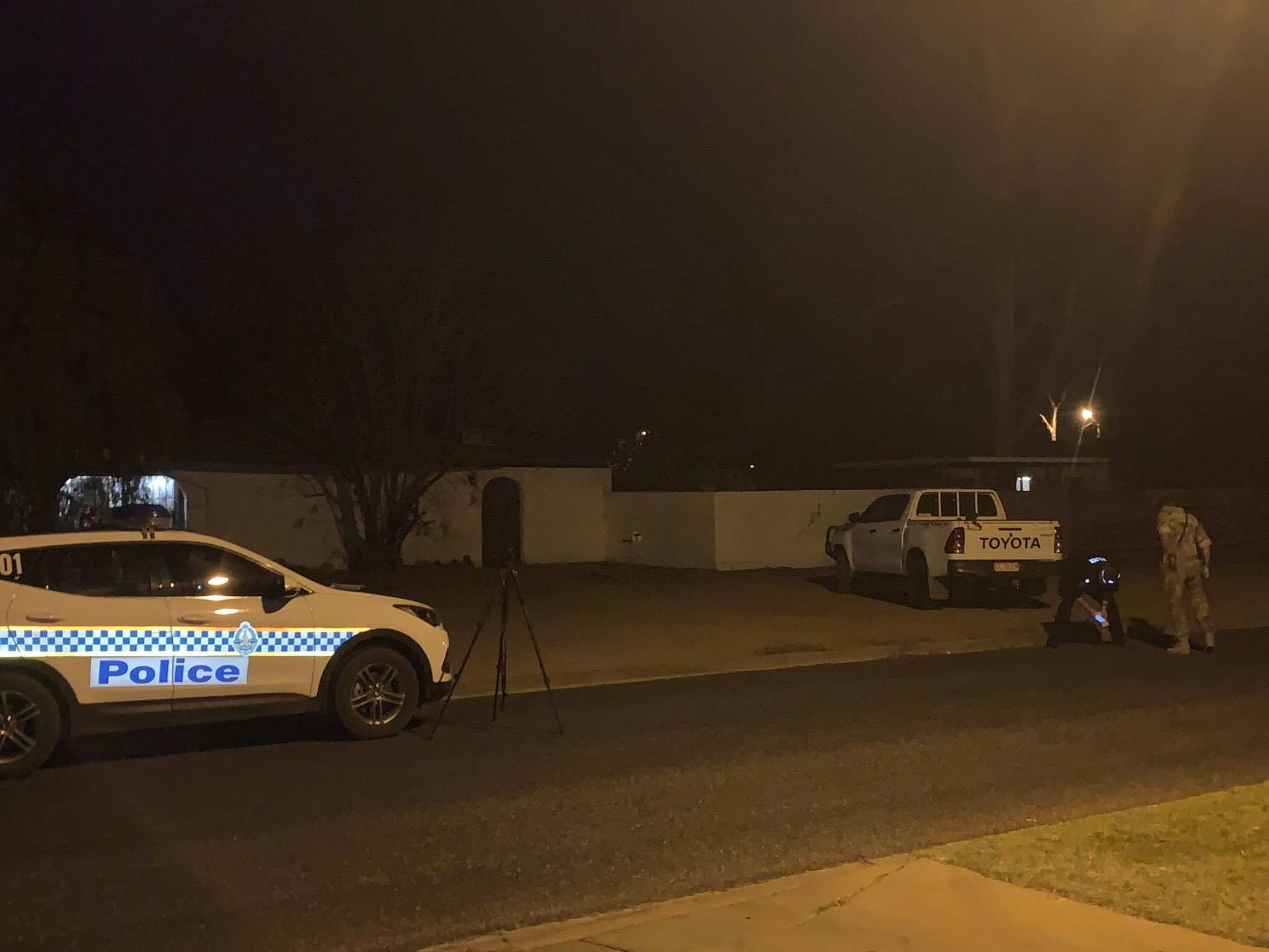 Police car hits 'armed' 23-year-old man in Alice Springs - ABC News