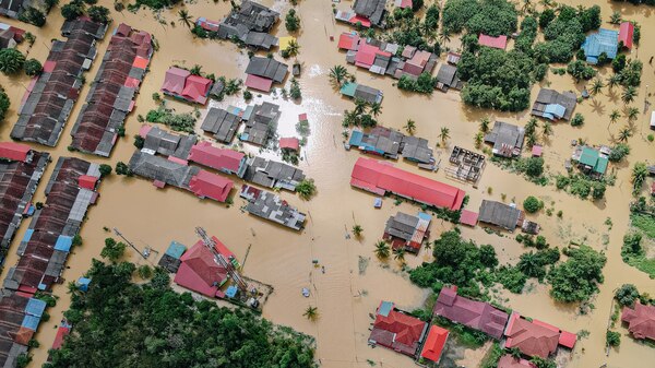 bird's eye view of a flooded residential area