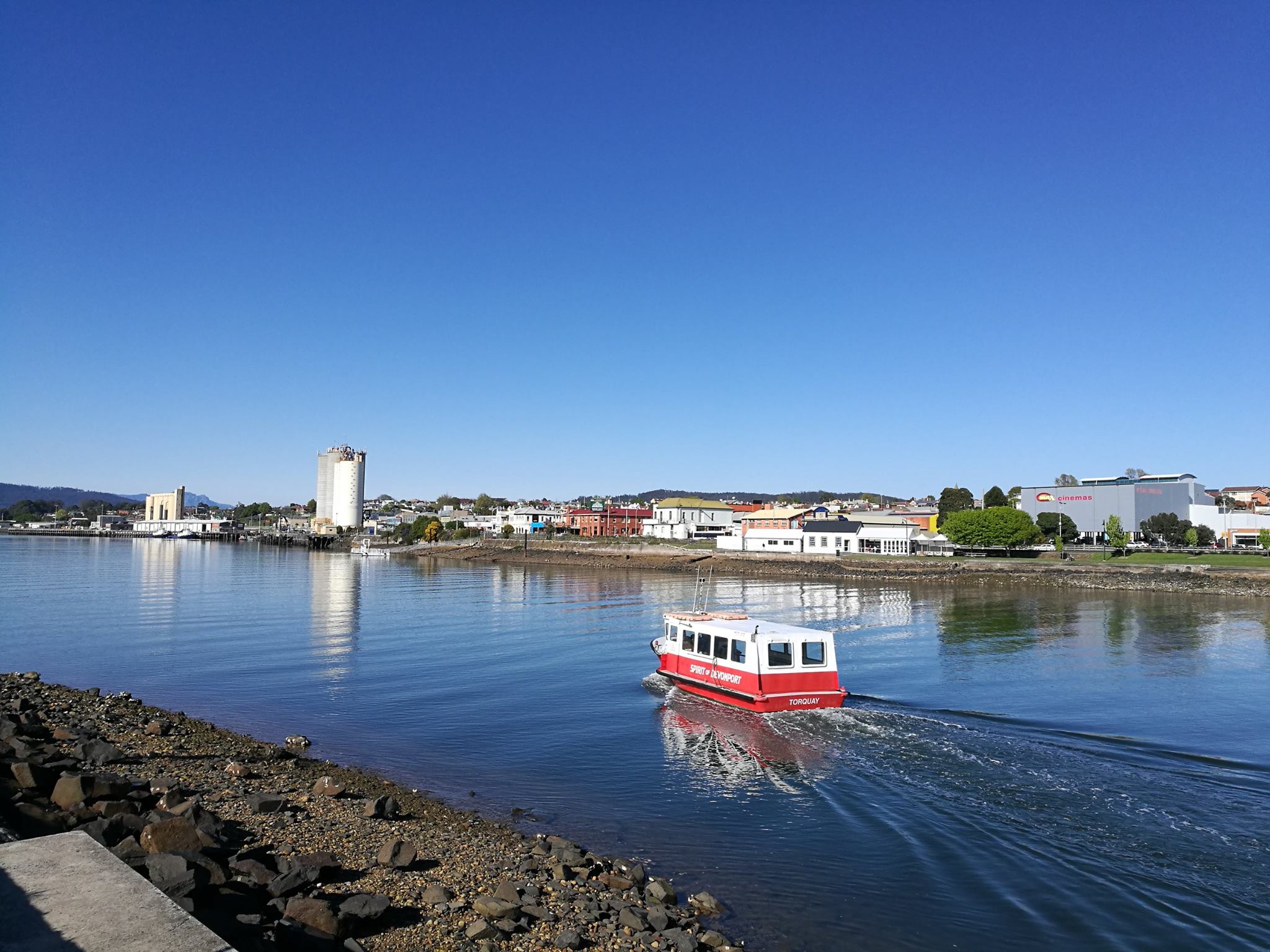 After 160 years, one of Australia's longest-running ferry services has carried its last passengers