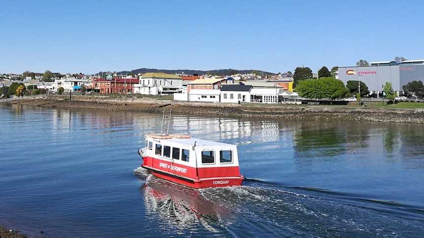 Le service de ferry Spirit of Devonport prend fin après 160 ans alors que le nombre de passagers diminue