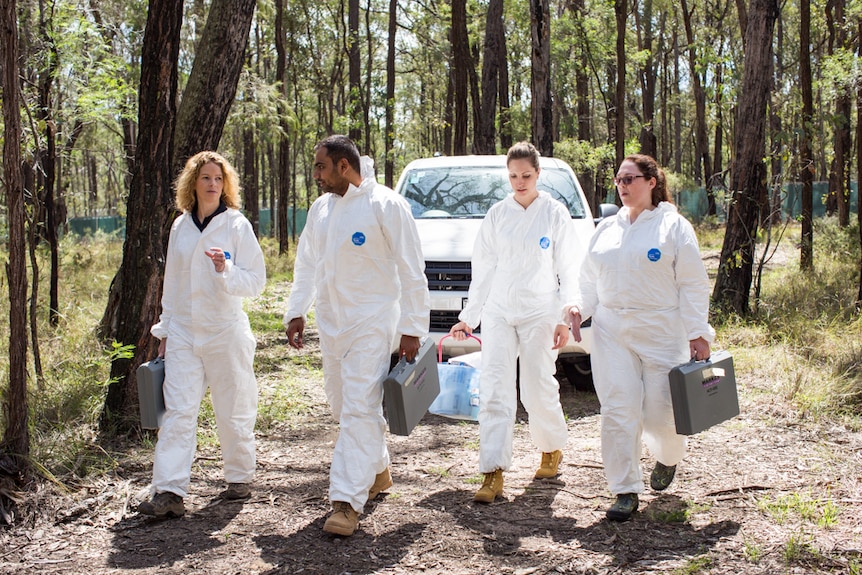 Professor Shari Forbes with students from UTS at the facility