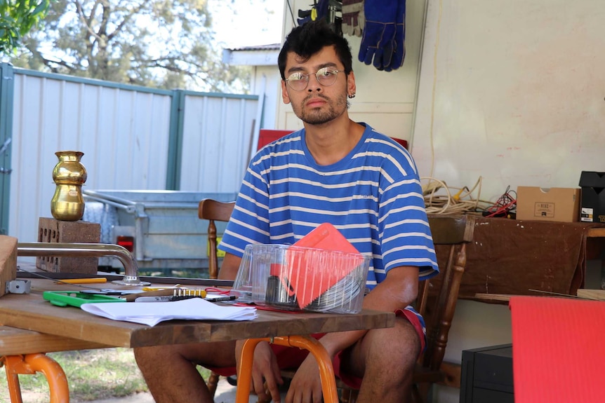 Kalanjay Dhir is a young artist from western Sydney.