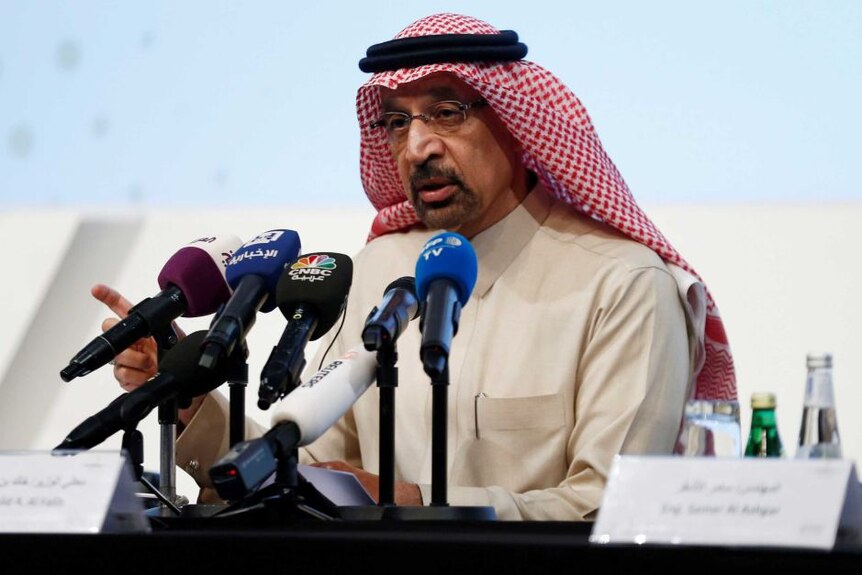 Menteri Energi Saudi, Khalid al-Falih, mengatakan serangan itu menimbulkan bahaya terhadap ekonomi global.