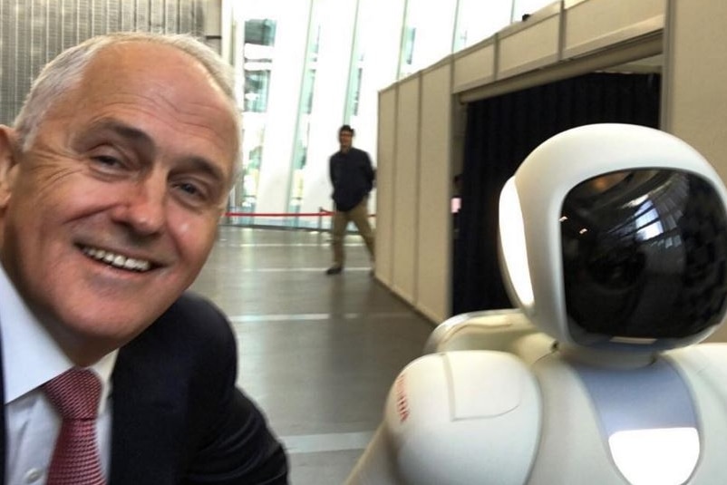 Malcolm Turnbull with robot in Tokyo