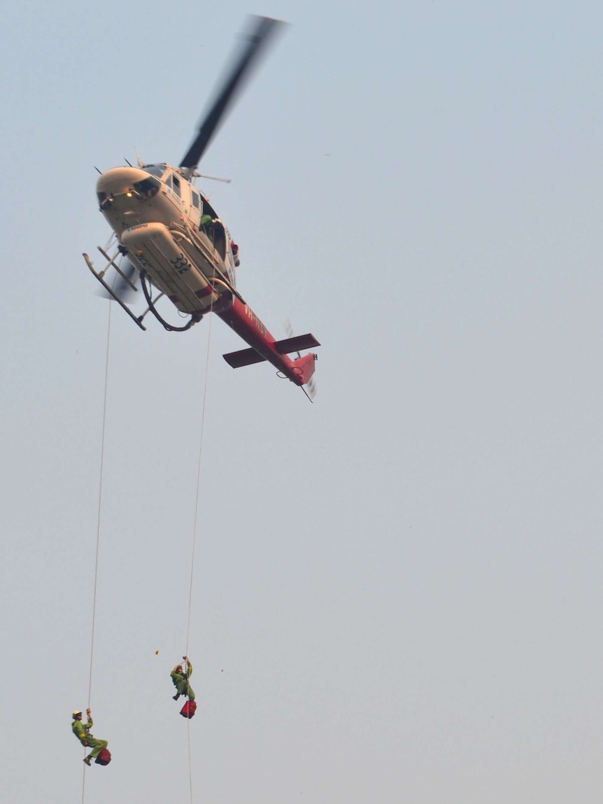 Crews drop in to battle Harrietville fire