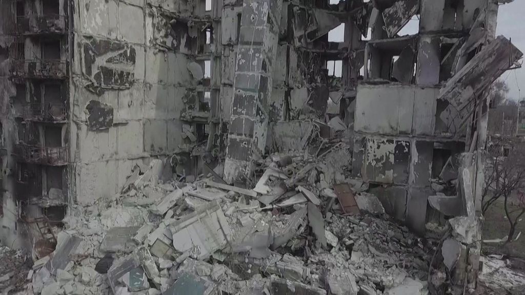 Ruins Of Mariupol Could Become Russia's First Big Prize In Ukraine ...