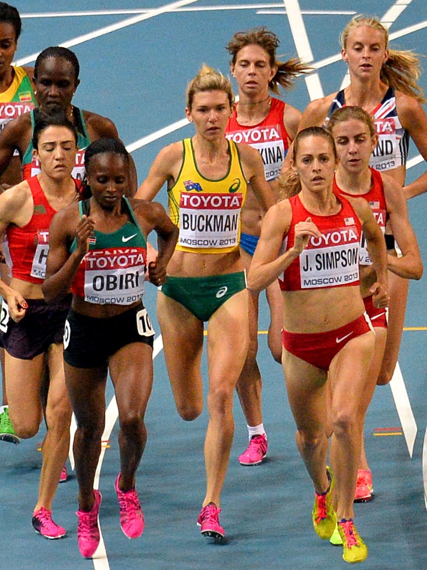 Zoe Buckman runs with the pack during the women's 1500 metres final.